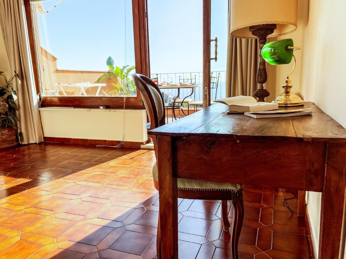 Casa Carla Apartment Таормина Екстериор снимка