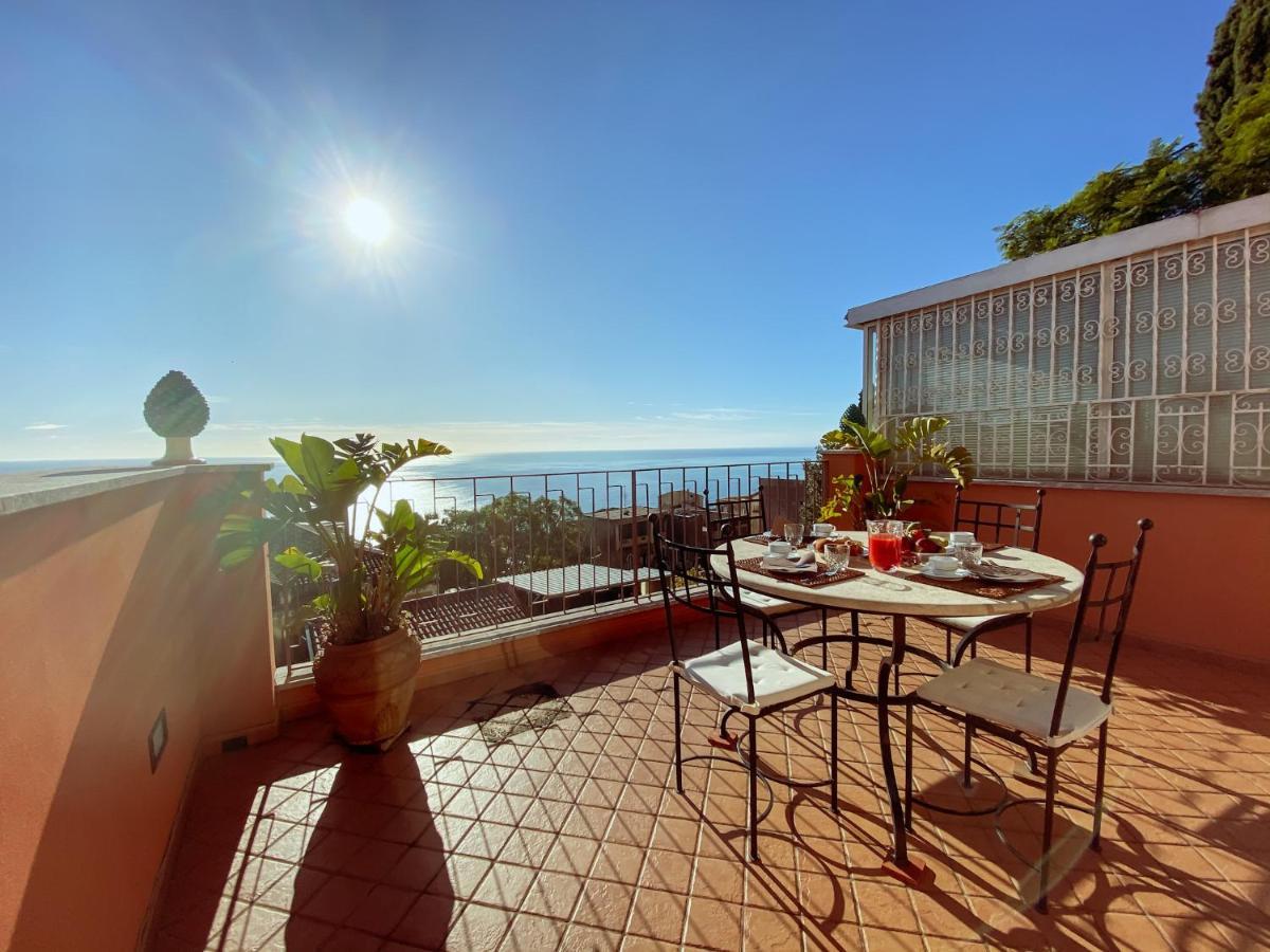 Casa Carla Apartment Таормина Екстериор снимка