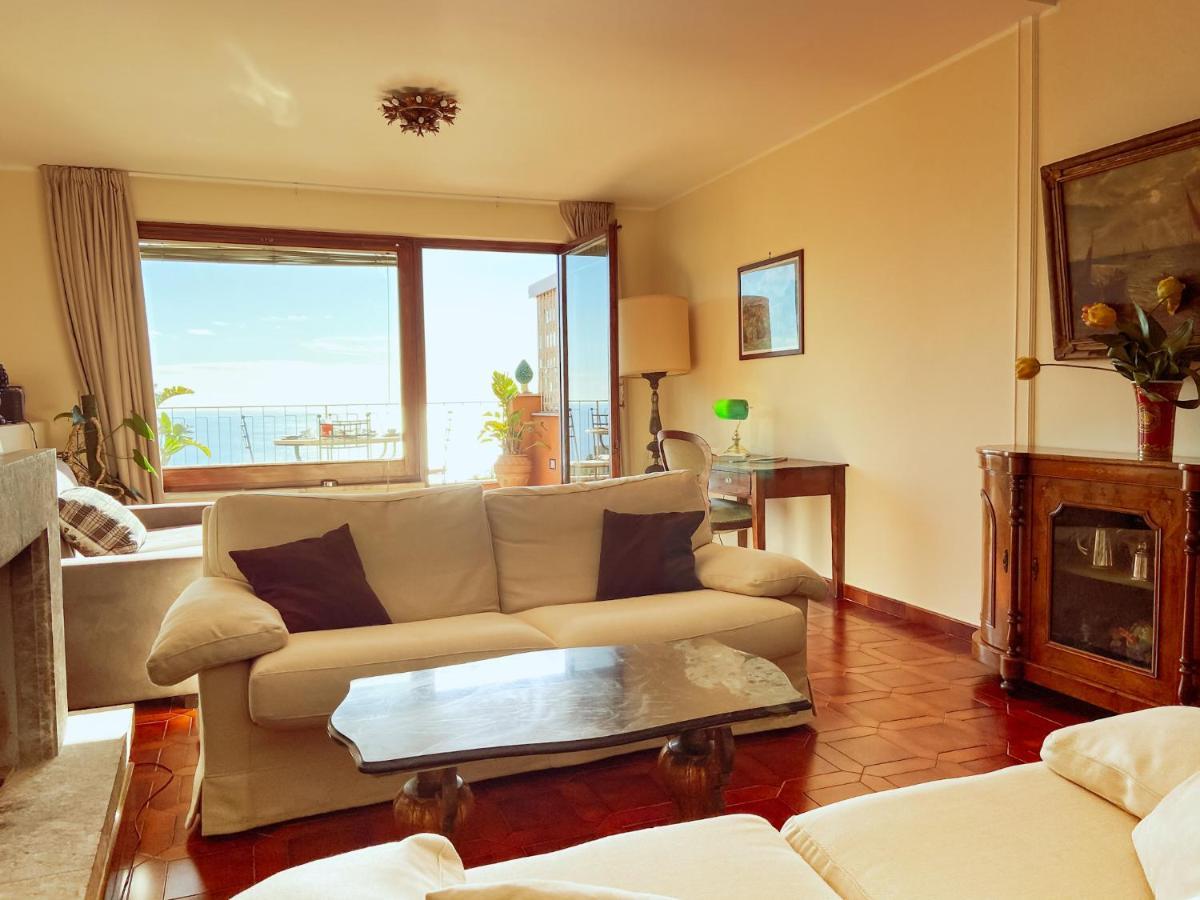 Casa Carla Apartment Таормина Екстериор снимка